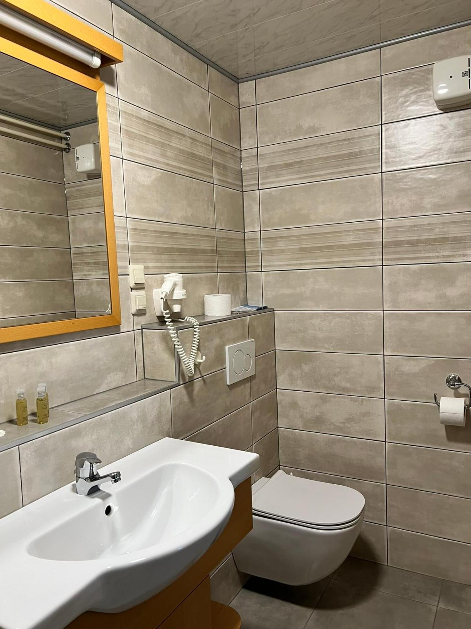 Mini hotel Škofja Loka Exteriör bild