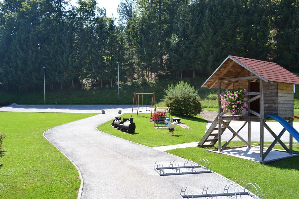 Mini hotel Škofja Loka Exteriör bild