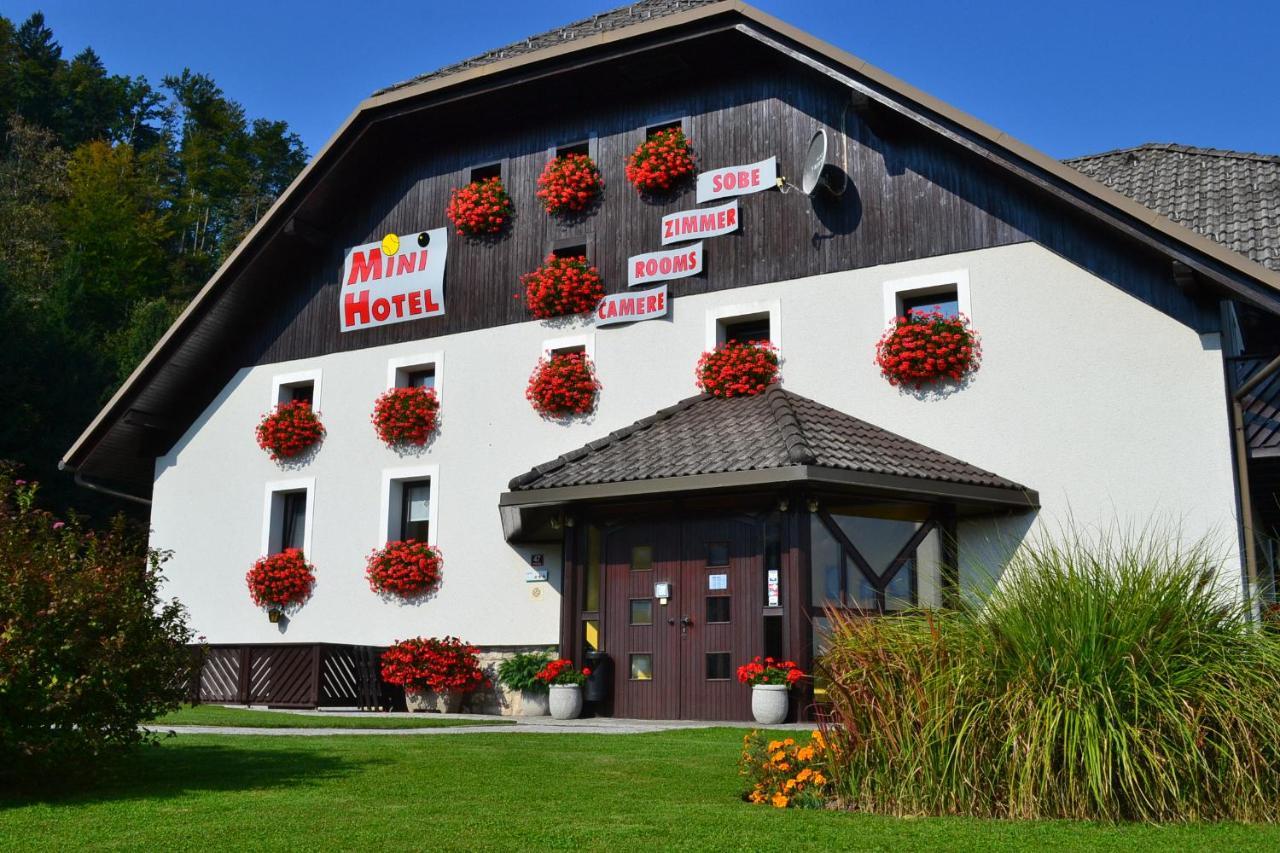Mini hotel Škofja Loka Exteriör bild